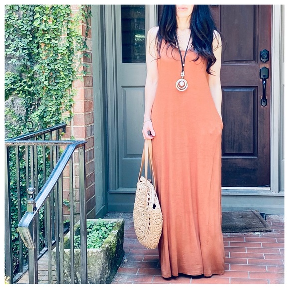 ✨LAST ONE✨LOOSE FIT SIDE POCKETS TANK MAXI DRESS - Picture 5 of 8